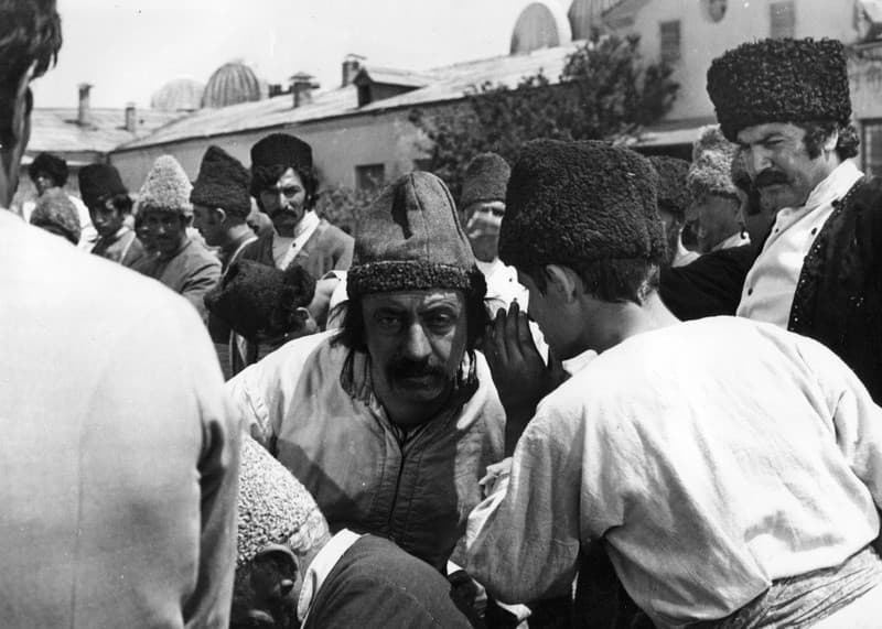 Arzu Qəmbərova - M.F.Axundzadənin "Müsyo Jordan" komediyasında iki mühitin qarşıdurması