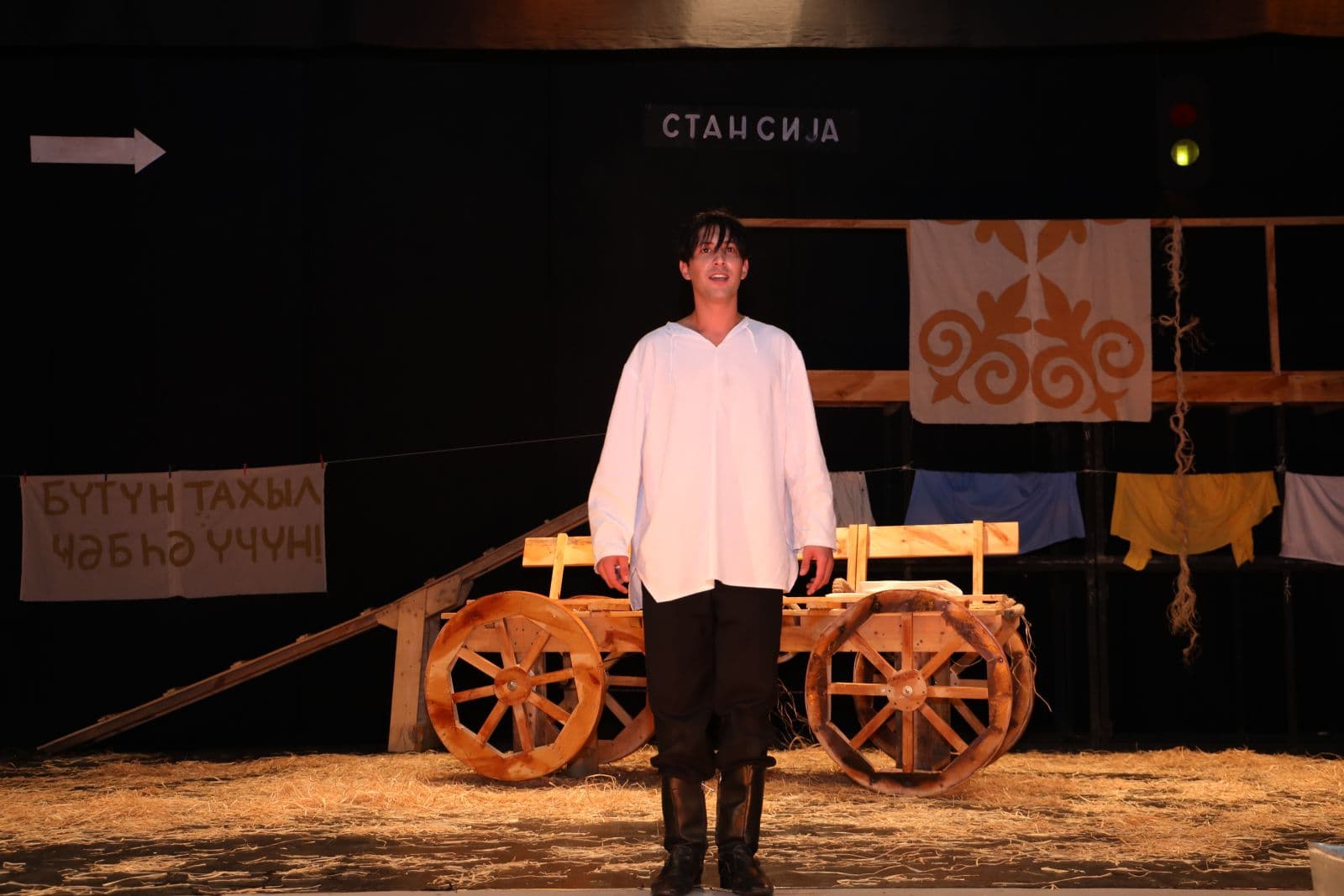 “Cəmilə” tamaşasının premyerası baş tutub