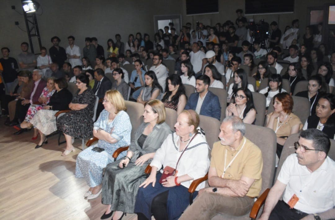 Fatimə Qurbanzadə - FESTİVAL BƏŞƏRİ KƏPƏNƏKDİR...