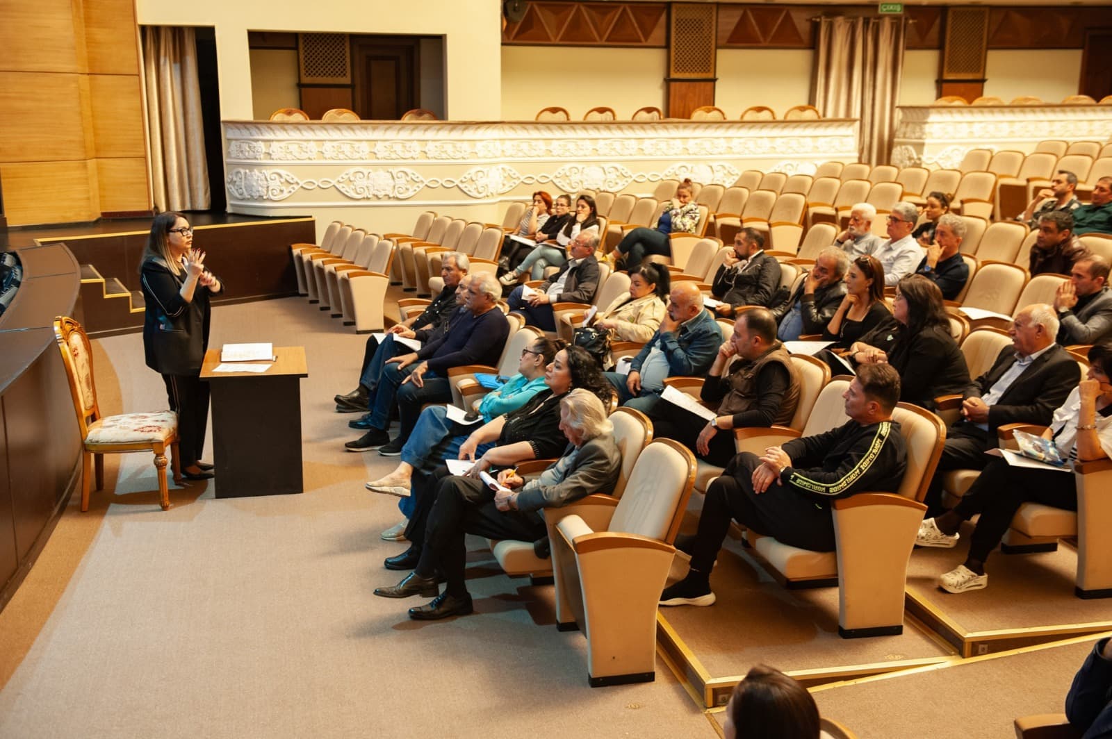 Milli Teatrda “Əsrə bərabər gün” tamaşasının məşqlərinə başlanılıb