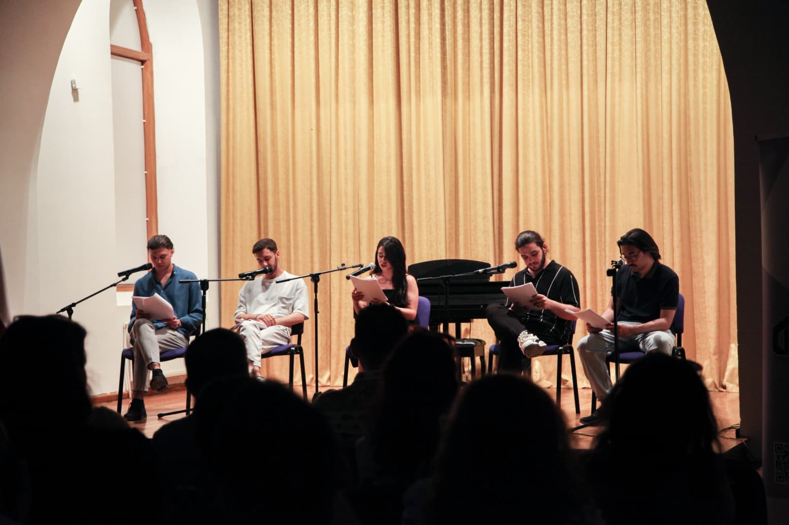 “Barbarların yaşadığı yer” pyesinin oxunuşu baş tutdu