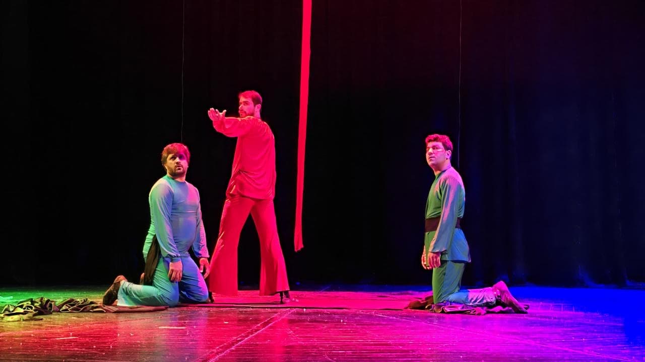 "VƏTƏN" kompozisiya-tamaşası Mingəçevirdə nümayiş olunub