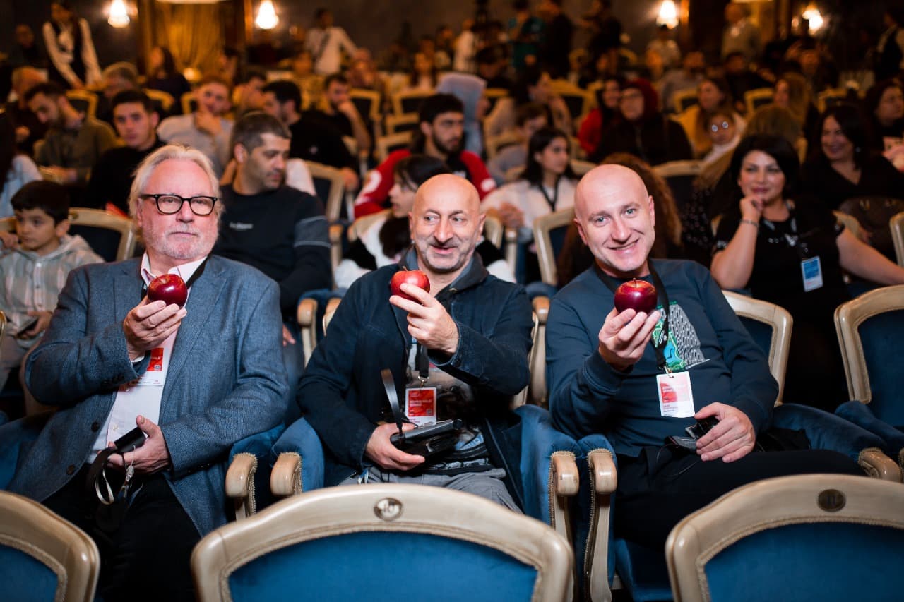 II “4.4 Qısa Tamaşalar Festivalı”: 3-cü günün xronikası