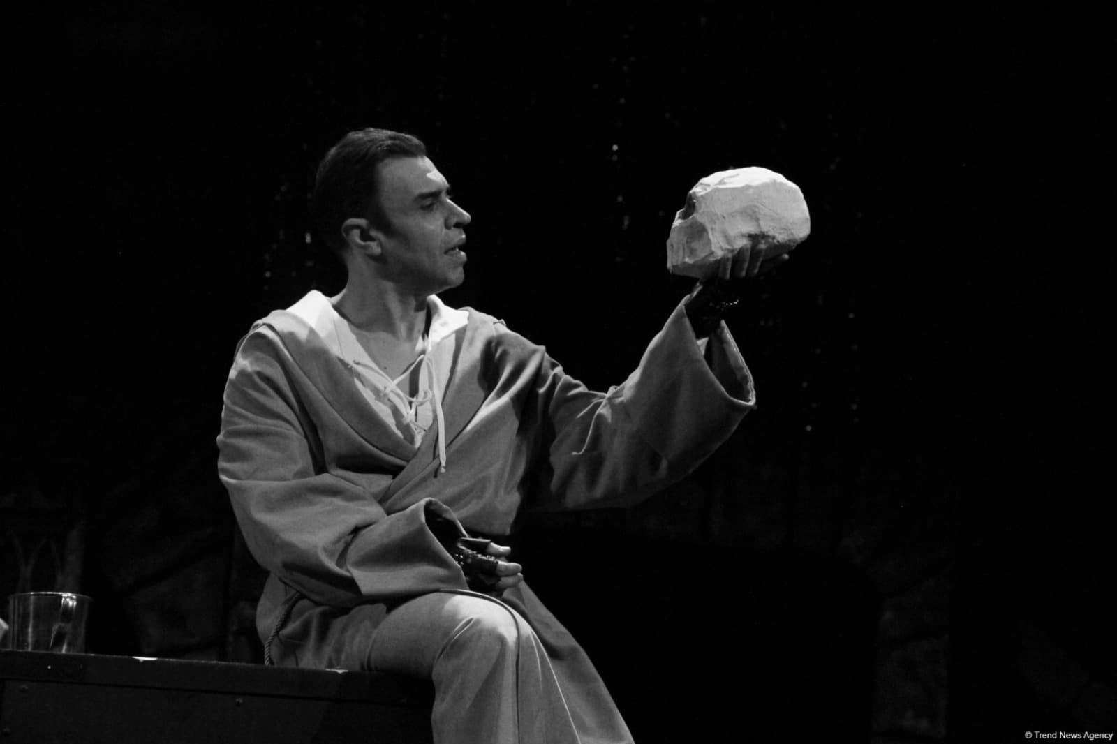 Samirə Behbudqızı – “HAMLET”(İN) YUXUSU