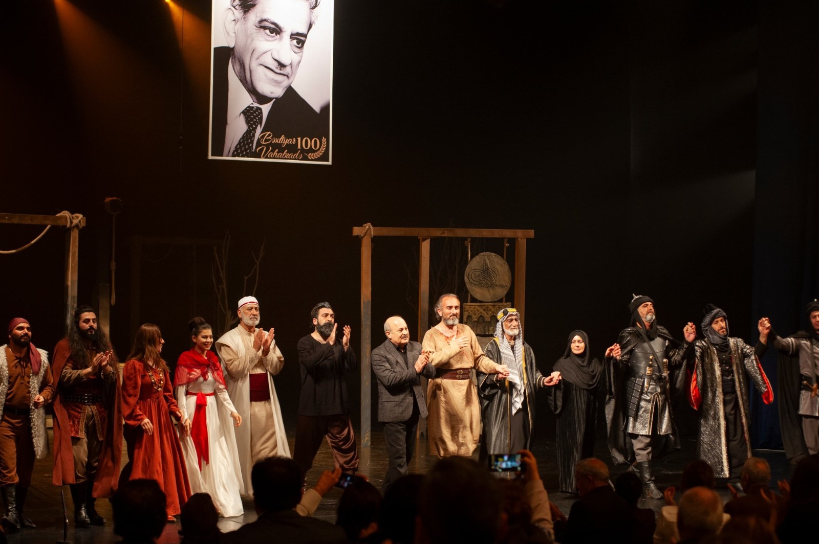 Şəki Teatrı Bakıda 