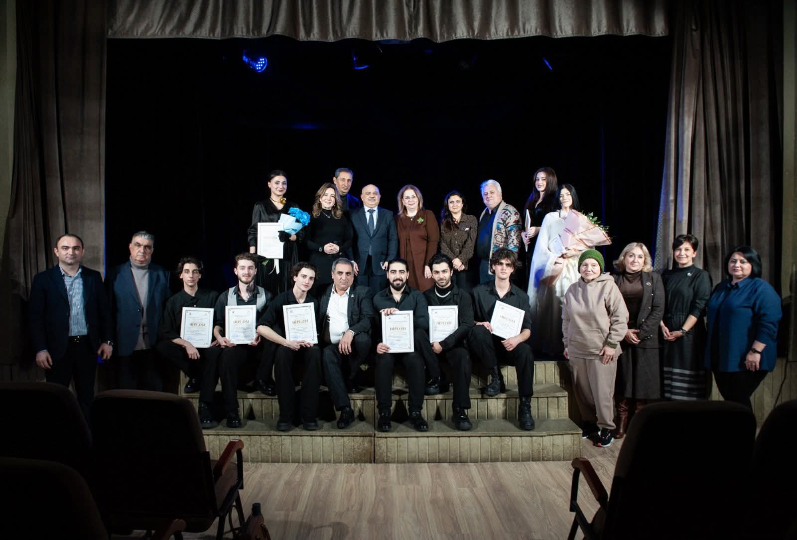 ADMİU-da SABAHçıları Gənclər günü münasibəti ilə təltif etdilər