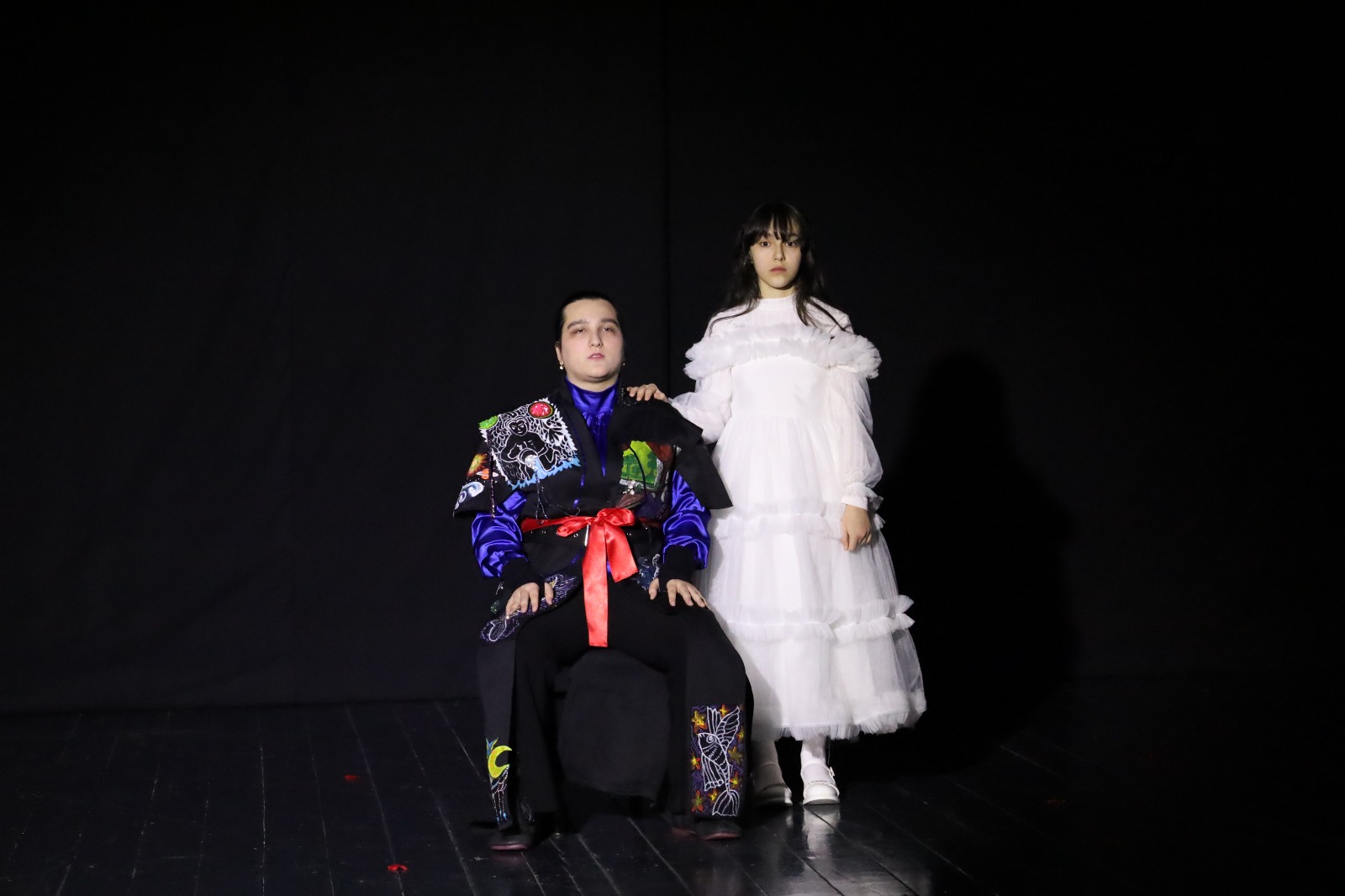 ‎“Kainatın sükutunu yaradan uşaqlar” adlı tamaşa böyük uğurla nümayiş olunub