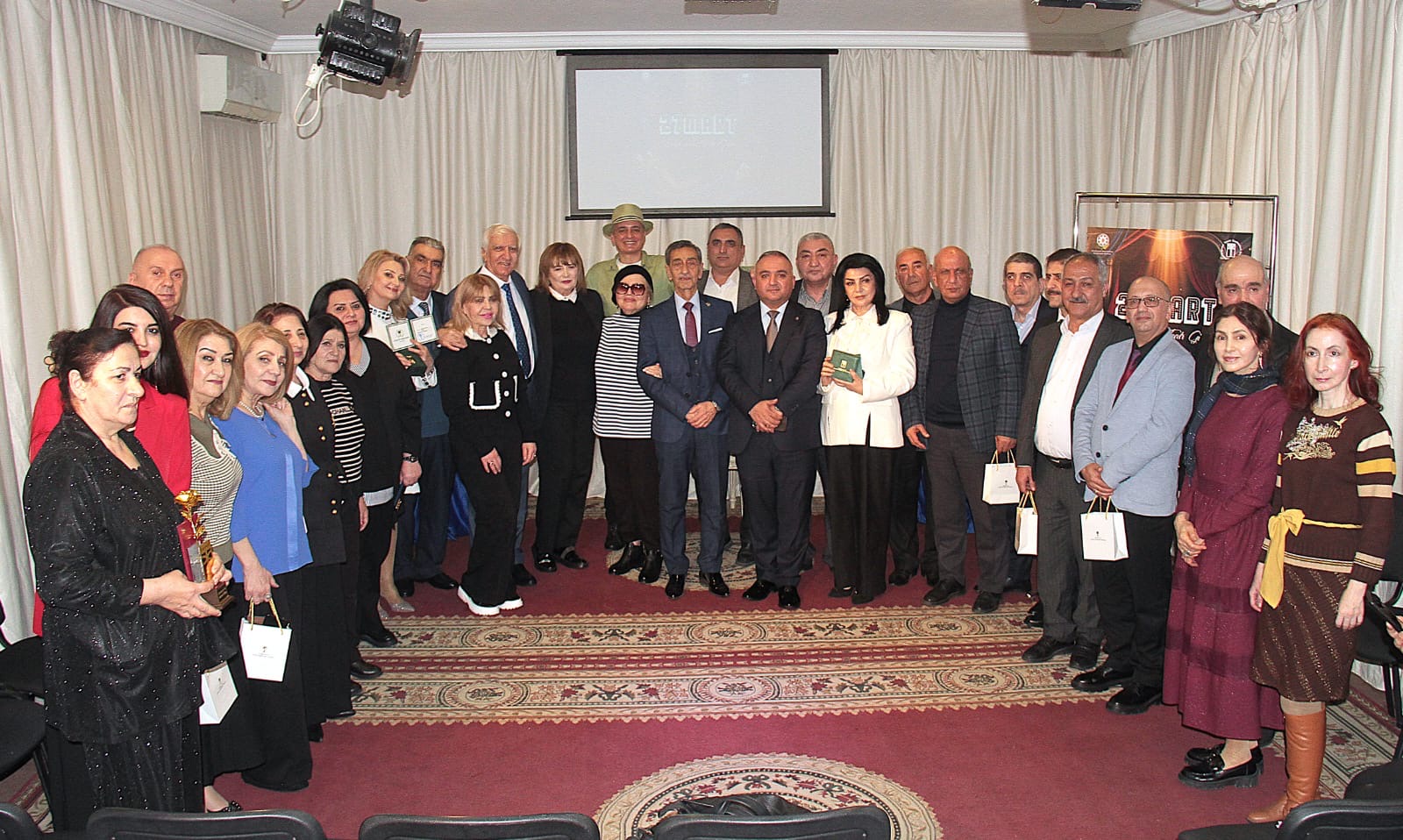 BEYNƏLXALQ TEATR GÜNÜ MÜNASİBƏTİ İLƏ TƏDBİR KEÇİRİLİB.